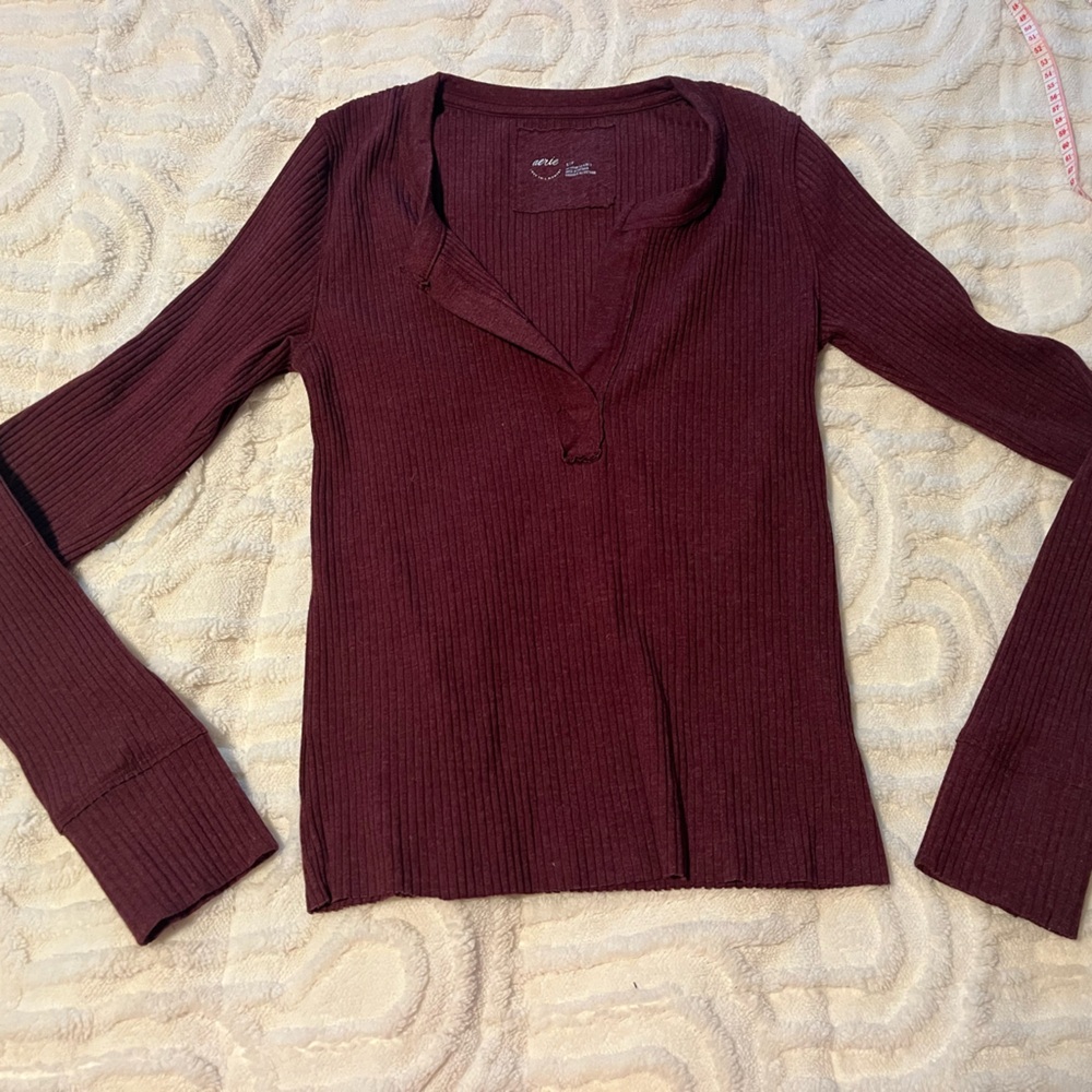 Aerie V-Neck Sweater in Deep Burgundy
